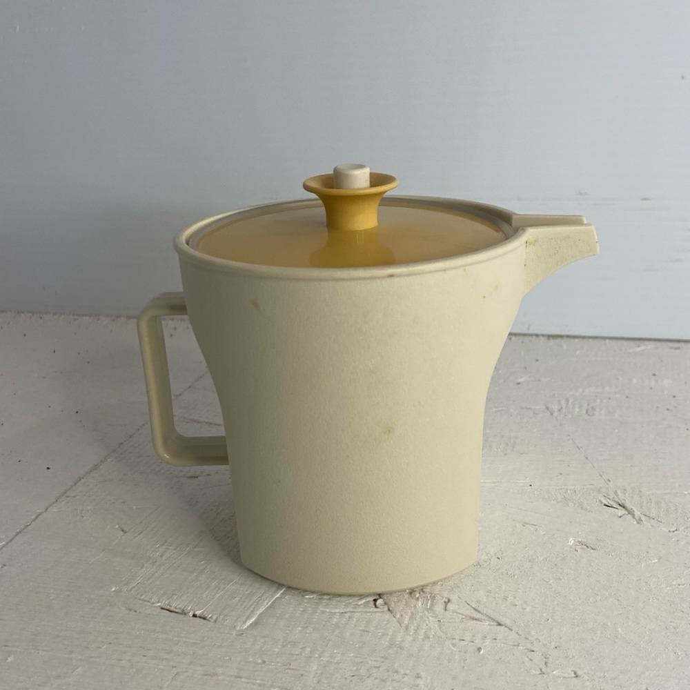Vintage Tupperware Off White Creamer with Lid 1414-3